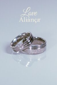 Aliança Janaína 4mm aço inox femina com brilho masculina com lisa com detalhe em friso-2