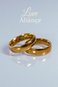 Aliança Mel 6mm banhada a ouro abaulada tradicional-2