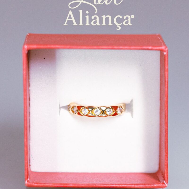 💍 **Anel Aparador Júlia – Banhado a Ouro 18k com Zircônias – REF**
